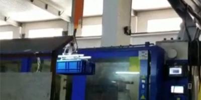 TIKTOK色情版下载周转箱引入机械手制造