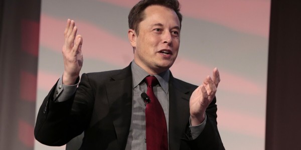 马斯克盛赞中国工人勤奋，称中国会出现一些非常强大的公司